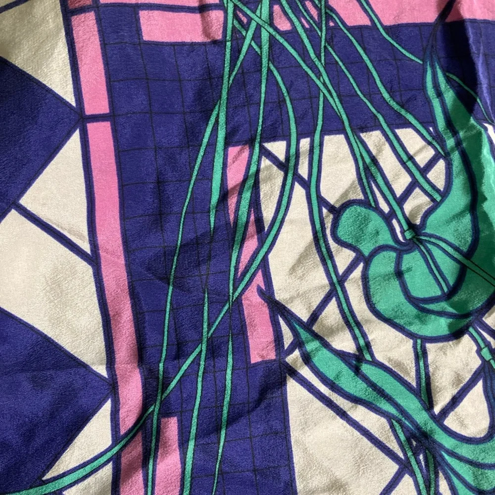 STAINGLASS DESIGN SCARF - Picture 3 of 5